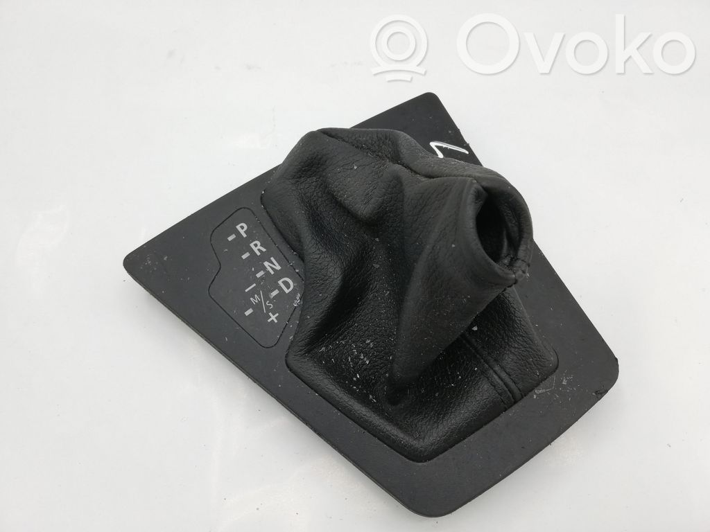 BMW X3 E83 Ātrumu pārslēgšanas sviras dekoratīvā apdare (plastmasas) 