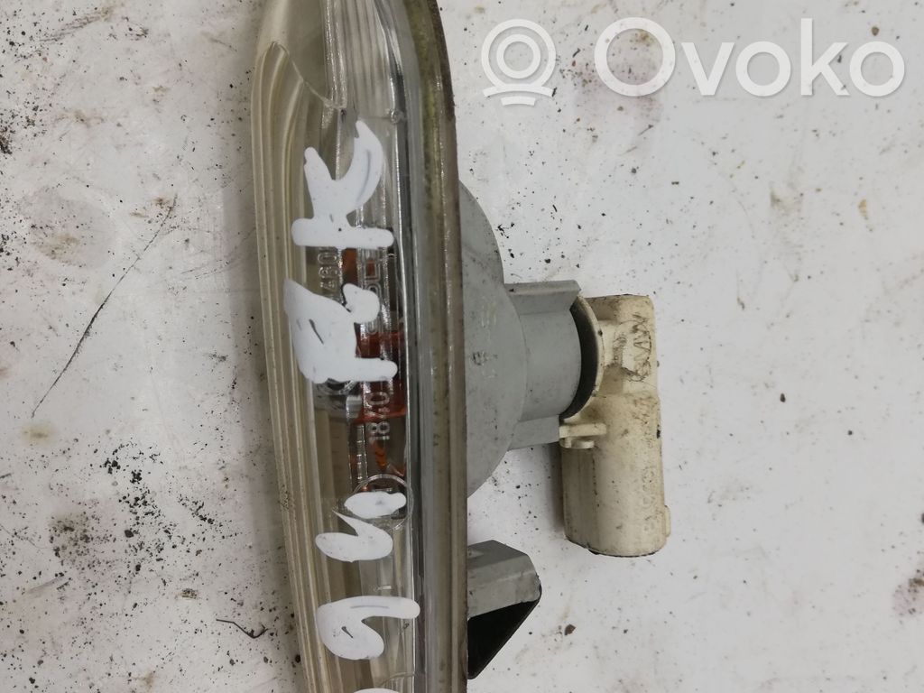 BMW 1 E81 E87 Sparno posūkio žibintas 