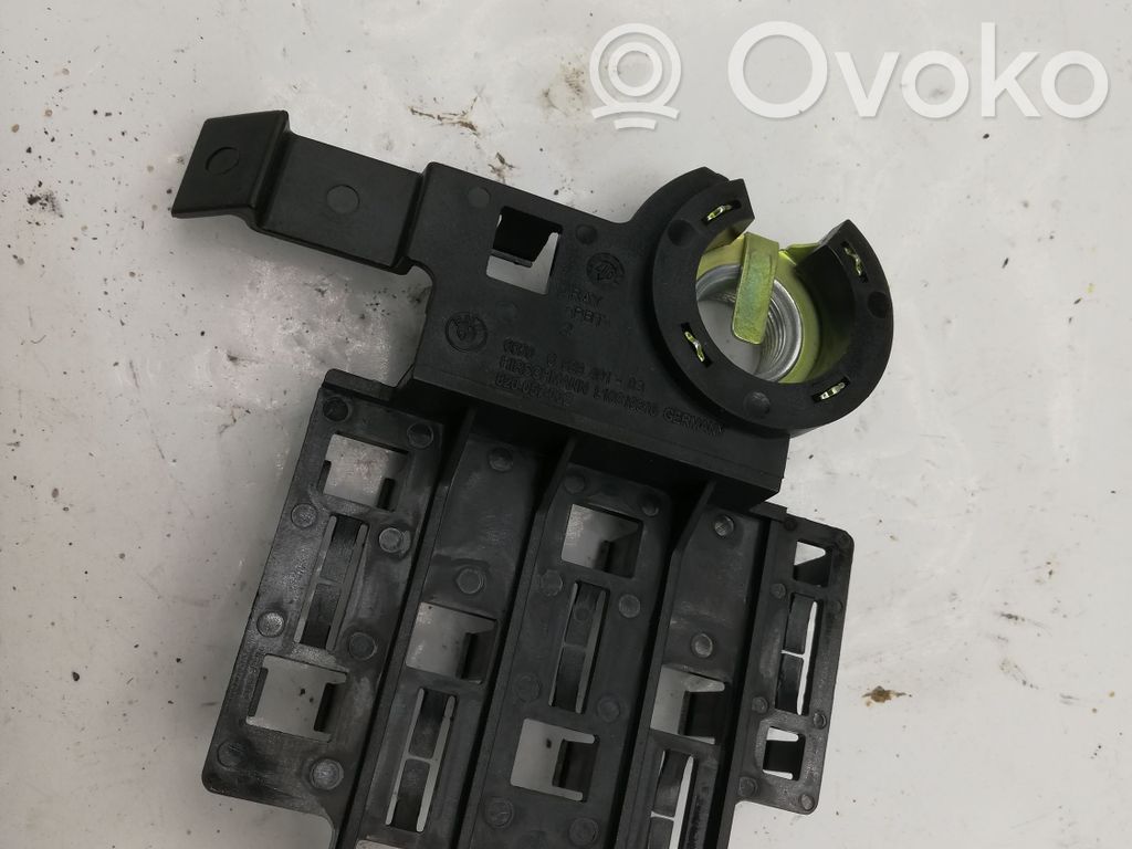 BMW 1 E81 E87 Radio antenna 