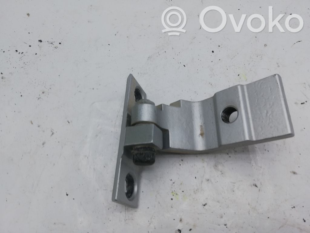 BMW 5 E60 E61 Rear door lower hinge 