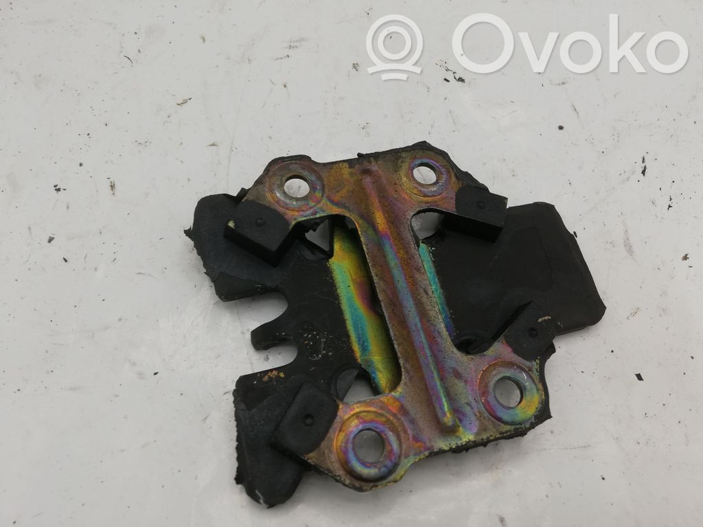 A/C compressor mount bracket   1166135