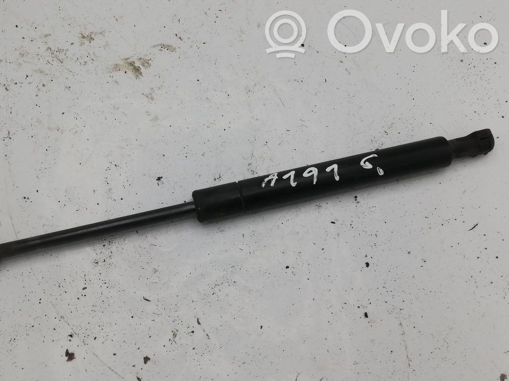 Jaguar X-Type Tailgate/trunk strut/damper 