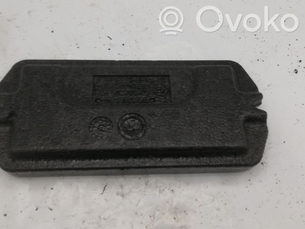 BMW 5 F10 F11 Kita salono detalė 