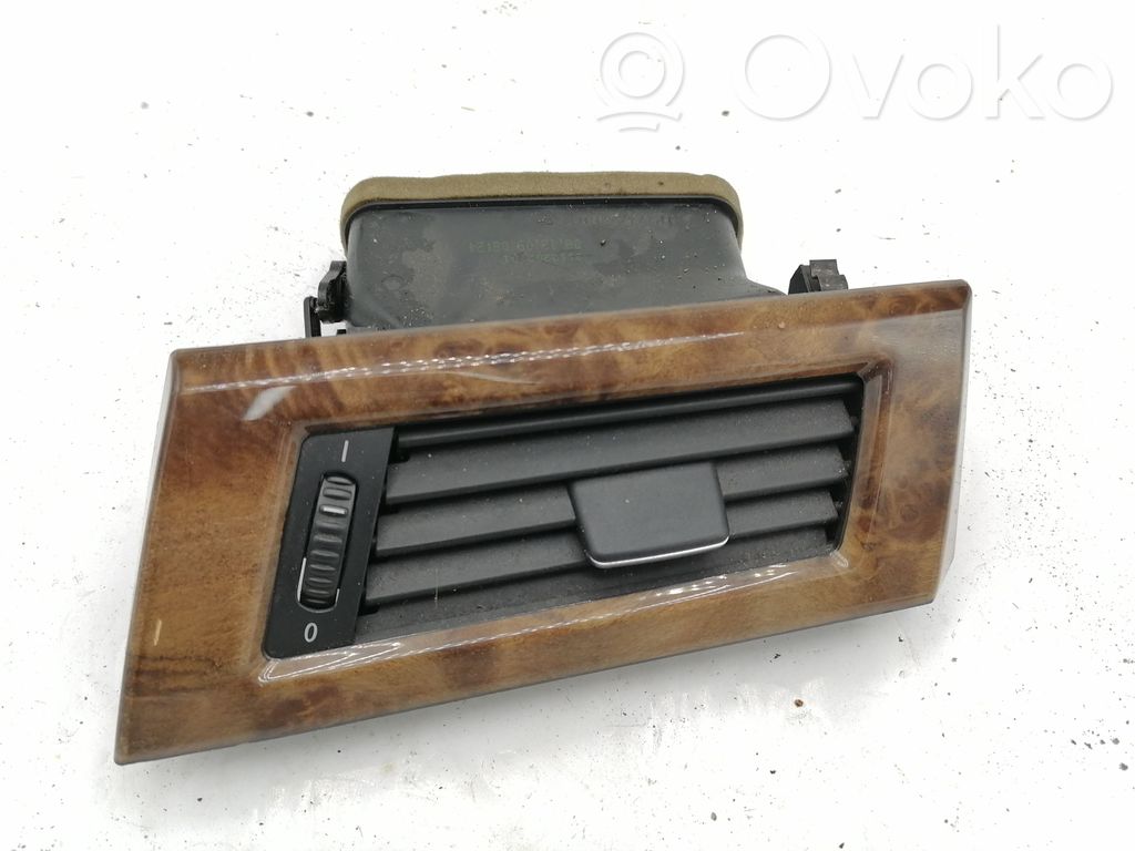 BMW 5 E60 E61 Šoninės oro grotelės 