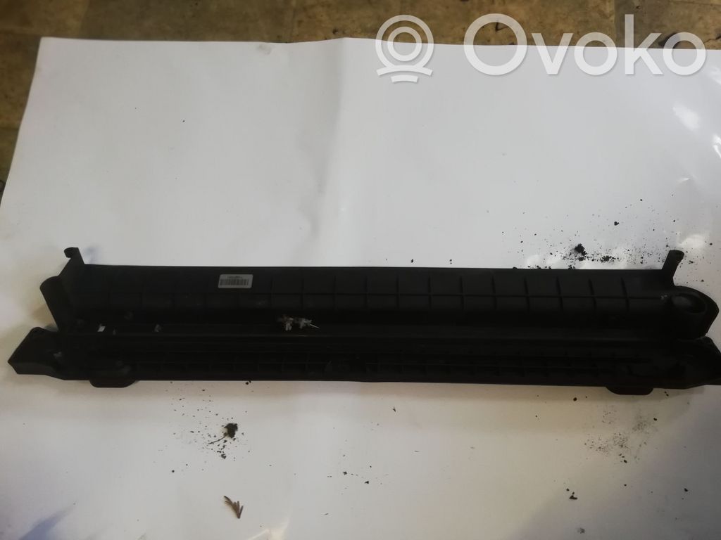 BMW 5 E60 E61 Viršutinė dalis radiatorių panelės (televizoriaus) 