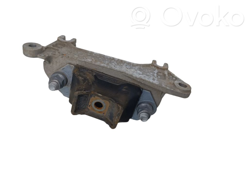 Engine mounting bracket   8200216113