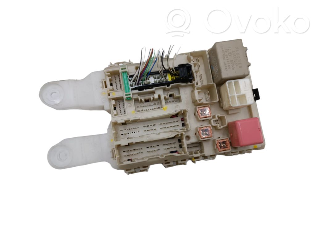 Toyota Auris 150 Fuse module 