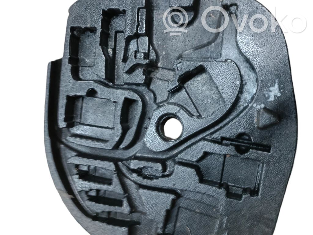 BMW 5 E60 E61 Tool box 