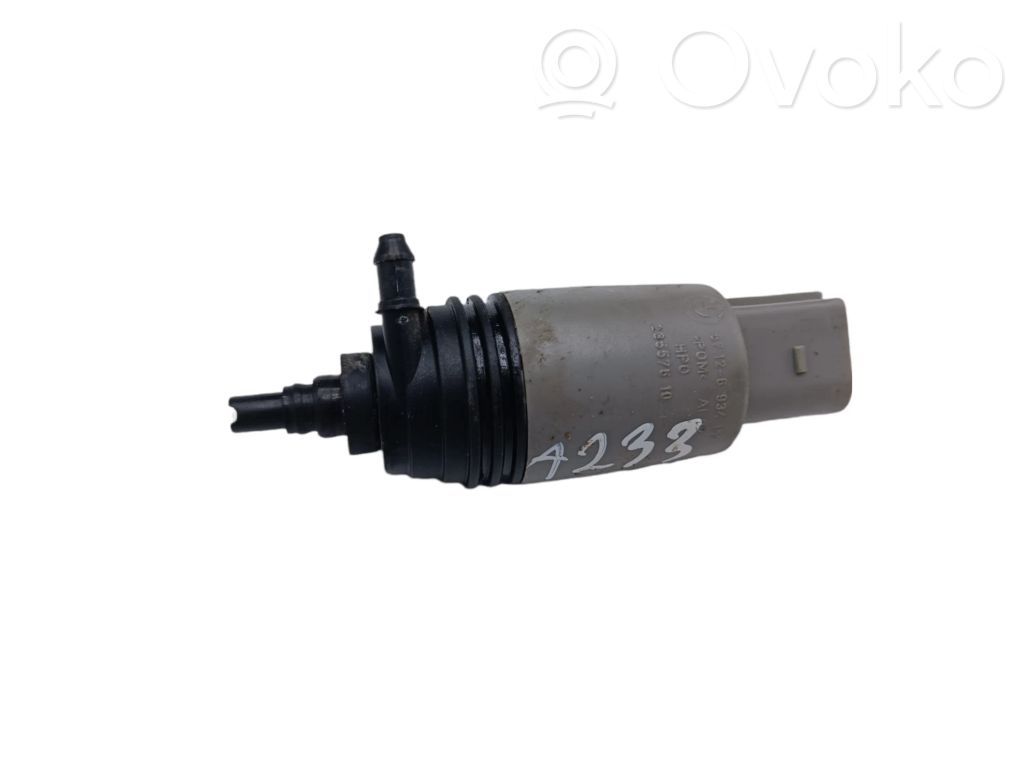 BMW 3 E90 E91 Windscreen/windshield washer pump 