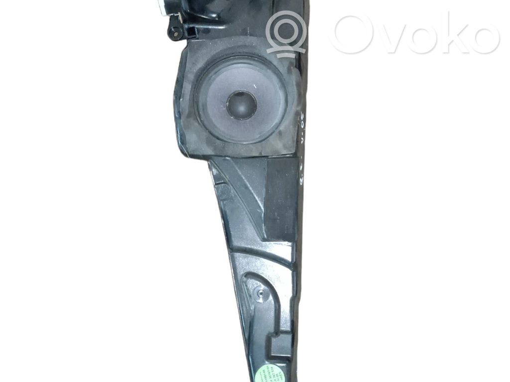 BMW 5 E39 Subwoofer 