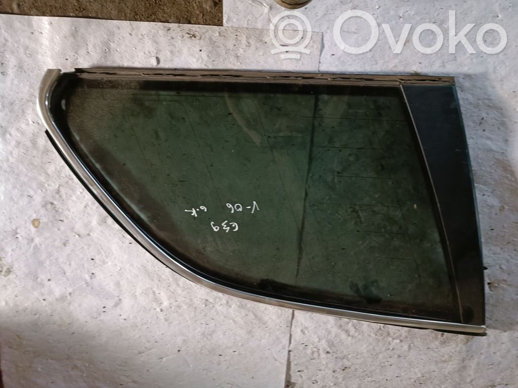 BMW 5 E39 Galinis šoninis kėbulo stiklas 
