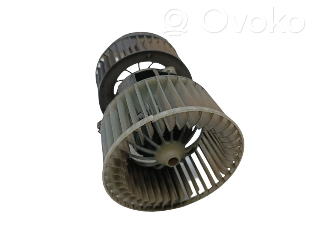 BMW 3 E46 Mazā radiatora ventilators 