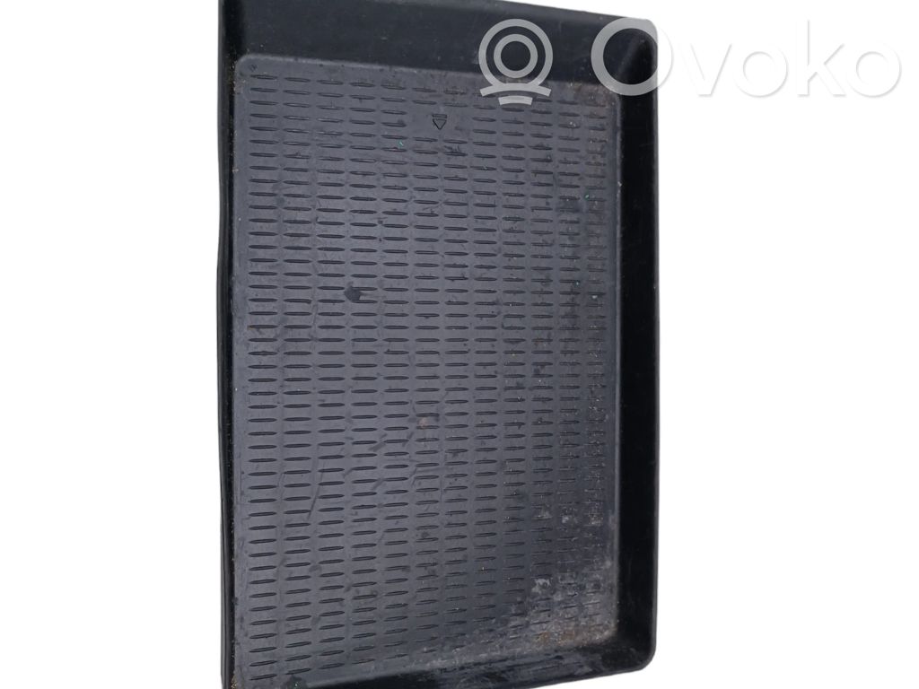 Glove box pad   51166971035