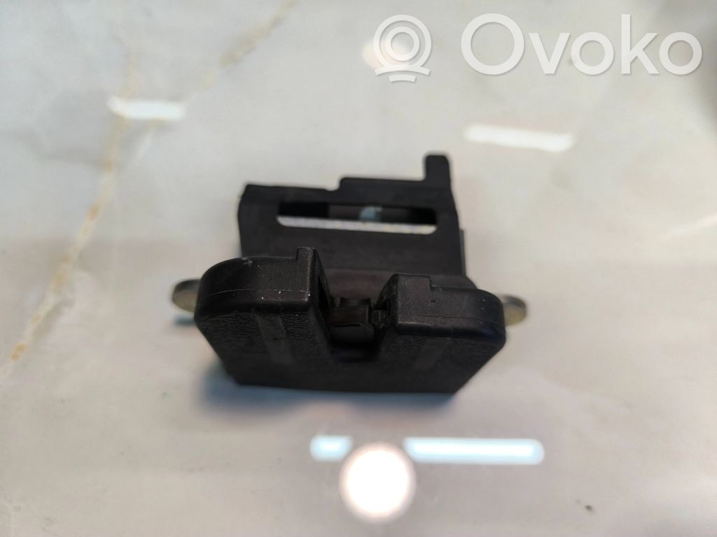 Volkswagen Touran I Tailgate/trunk/boot lock/catch/latch 