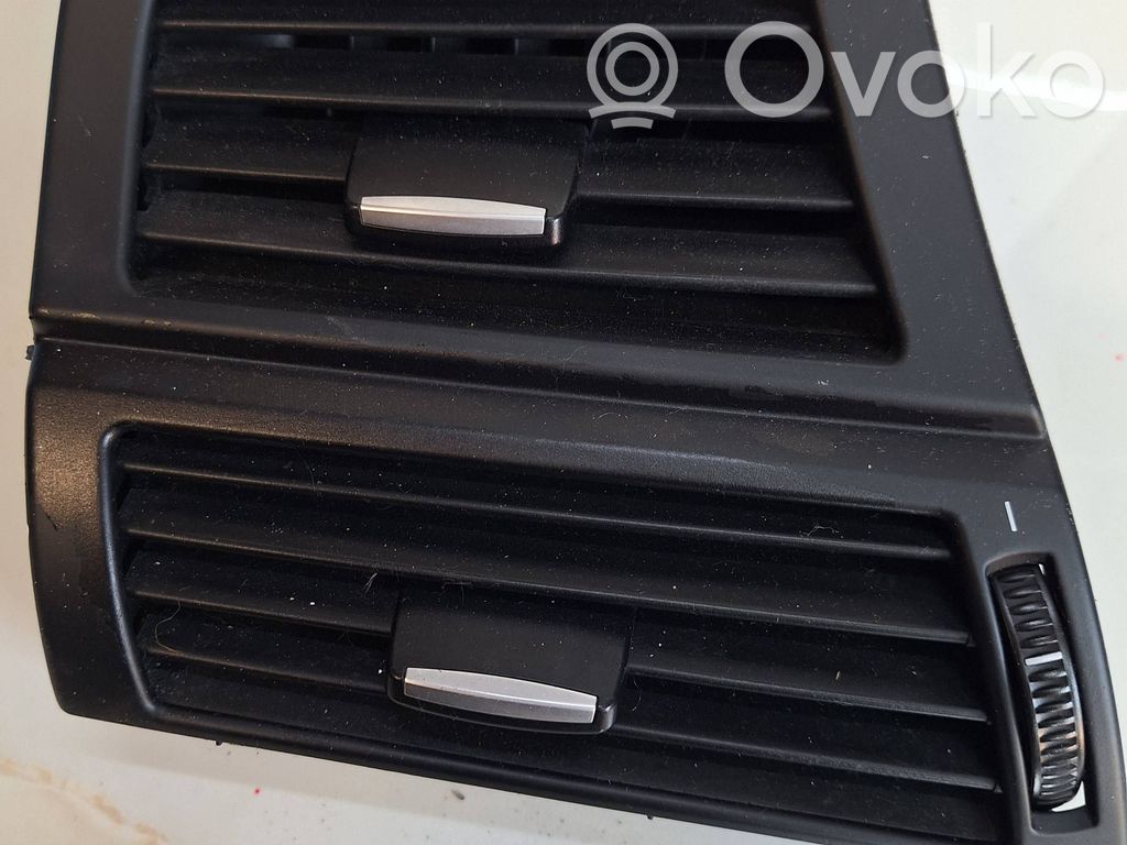 BMW X5 E70 Boczna kratka nawiewu deski rozdzielczej 
