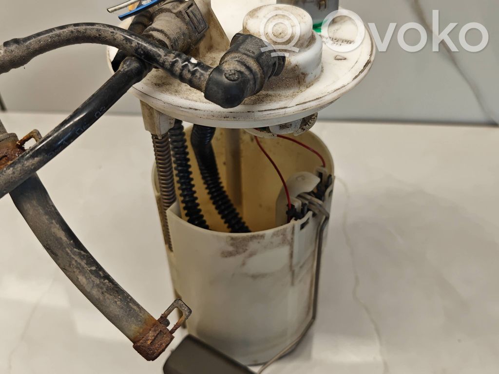 Toyota Avensis T250 Fuel level sensor 
