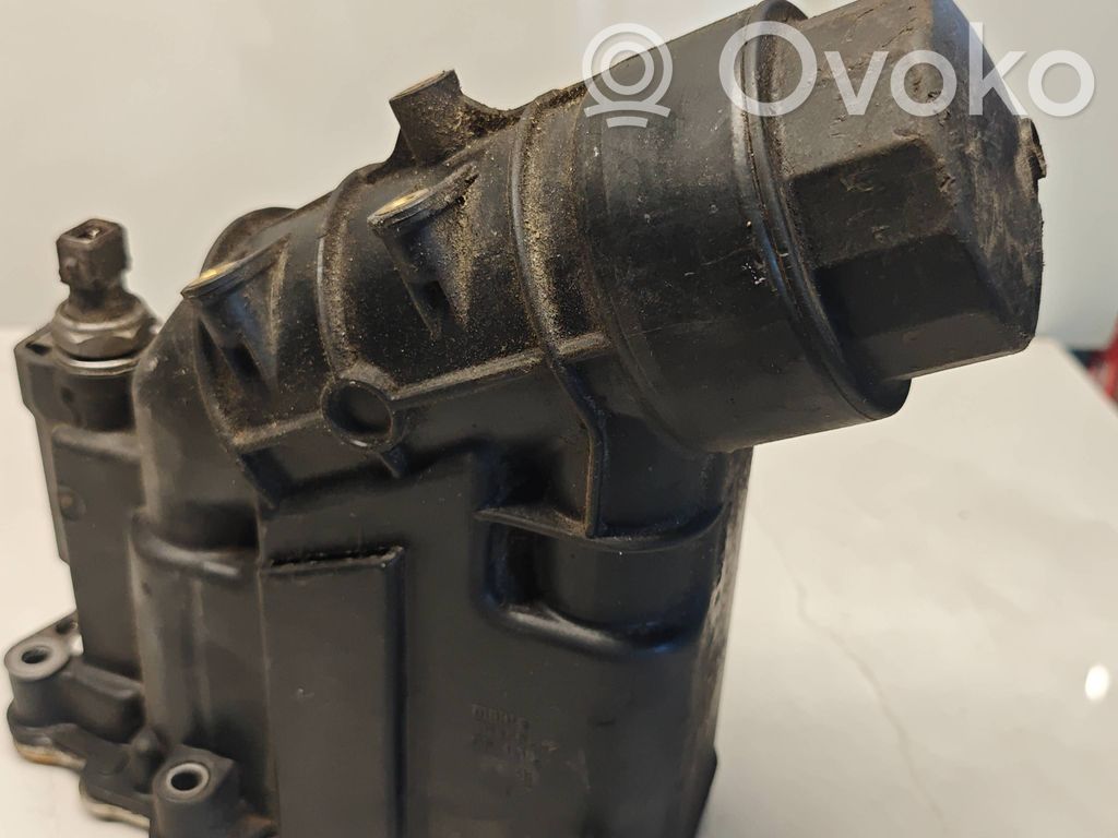 BMW 1 E81 E87 Oil filter mounting bracket 