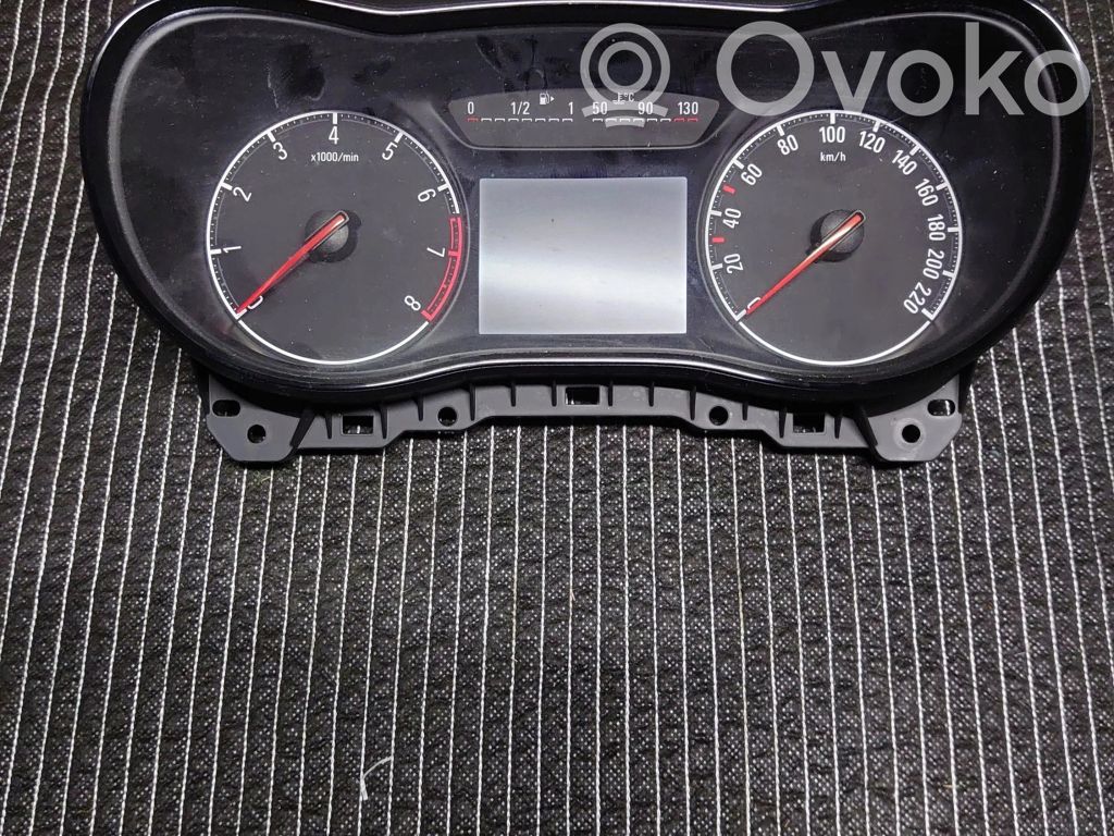 Opel Corsa E Speedometer (instrument cluster) 