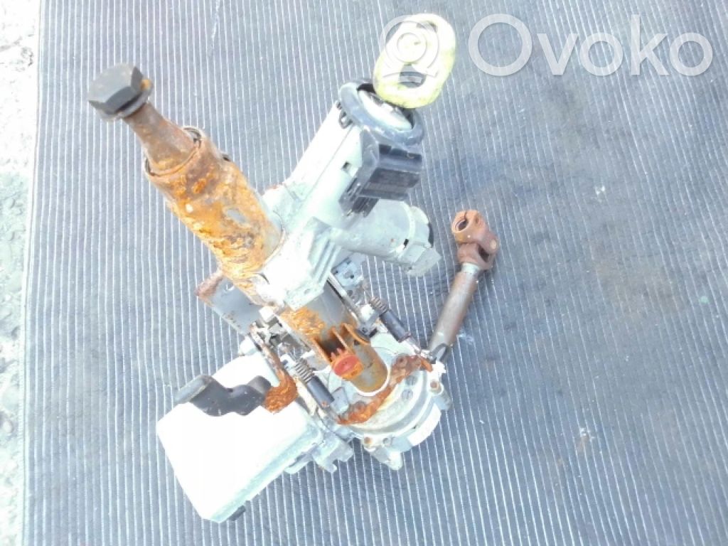 Ford Fiesta Ohjauspyörän akseli 