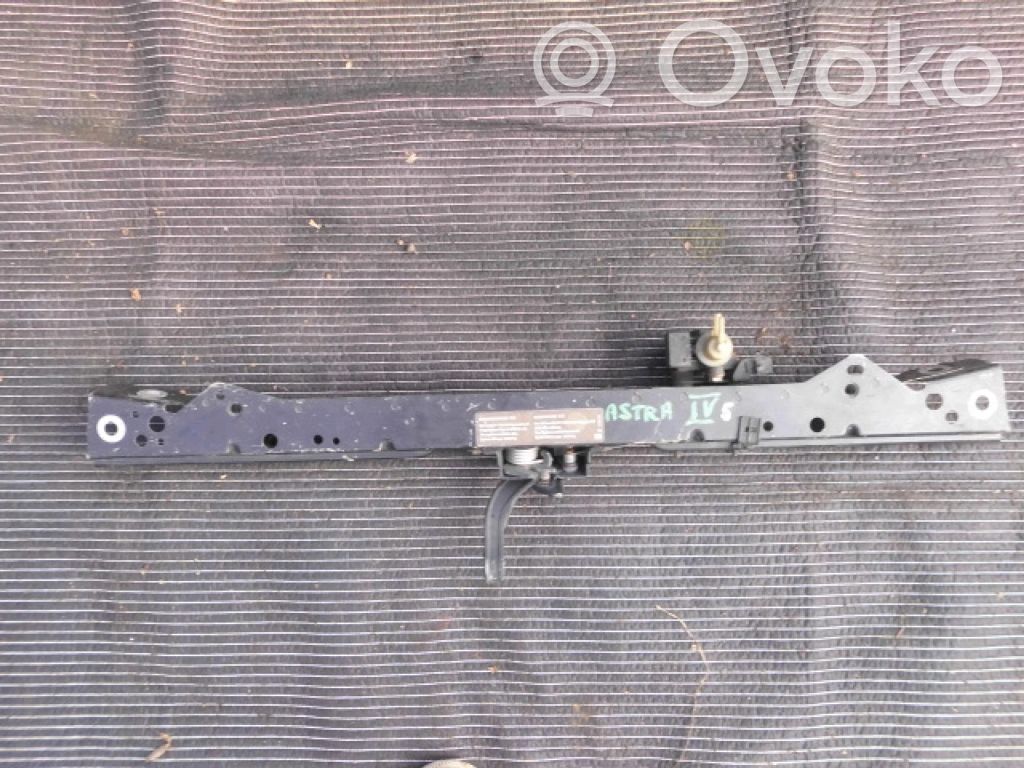 Opel Astra J Panel mocowania chłodnicy / góra 
