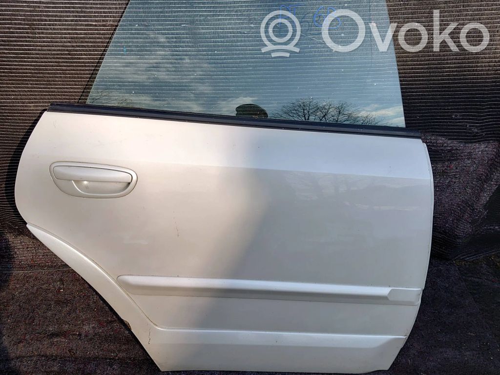 Subaru Outback Porte arrière 