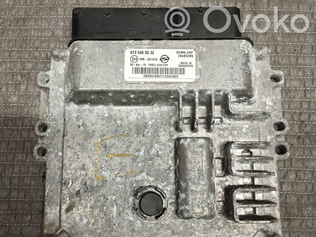 Engine control unit/module   6735400032,28485289,10R041416