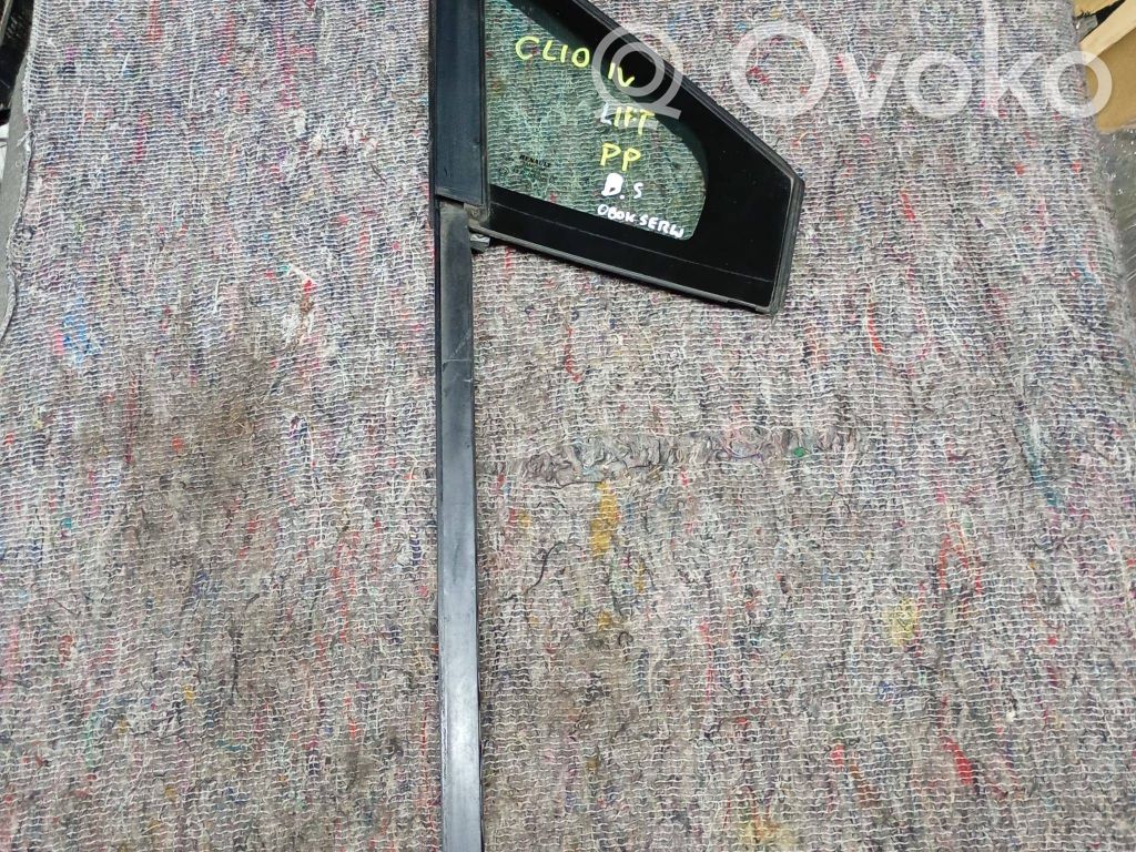 Renault Clio IV Etukolmioikkuna/-lasi 