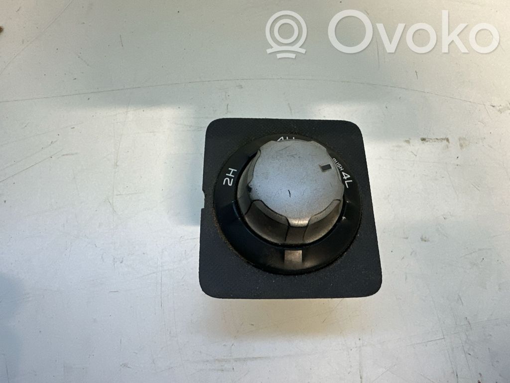 Isuzu D-Max Differential lock switch 