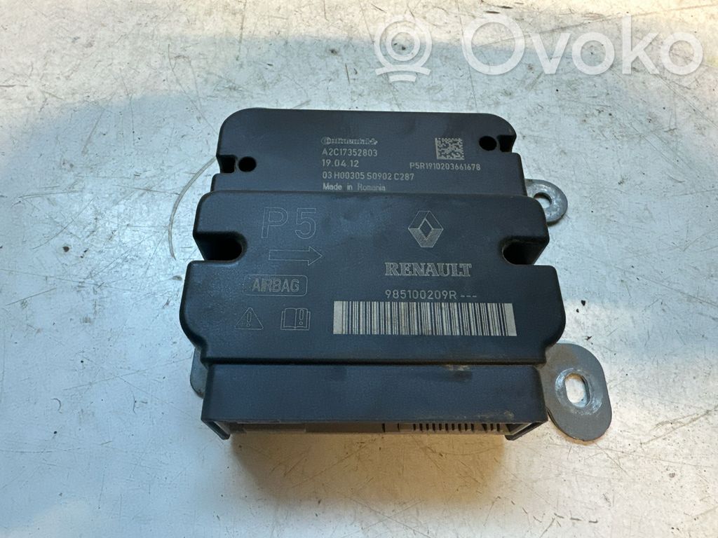 Dacia Duster II Airbag control unit/module 