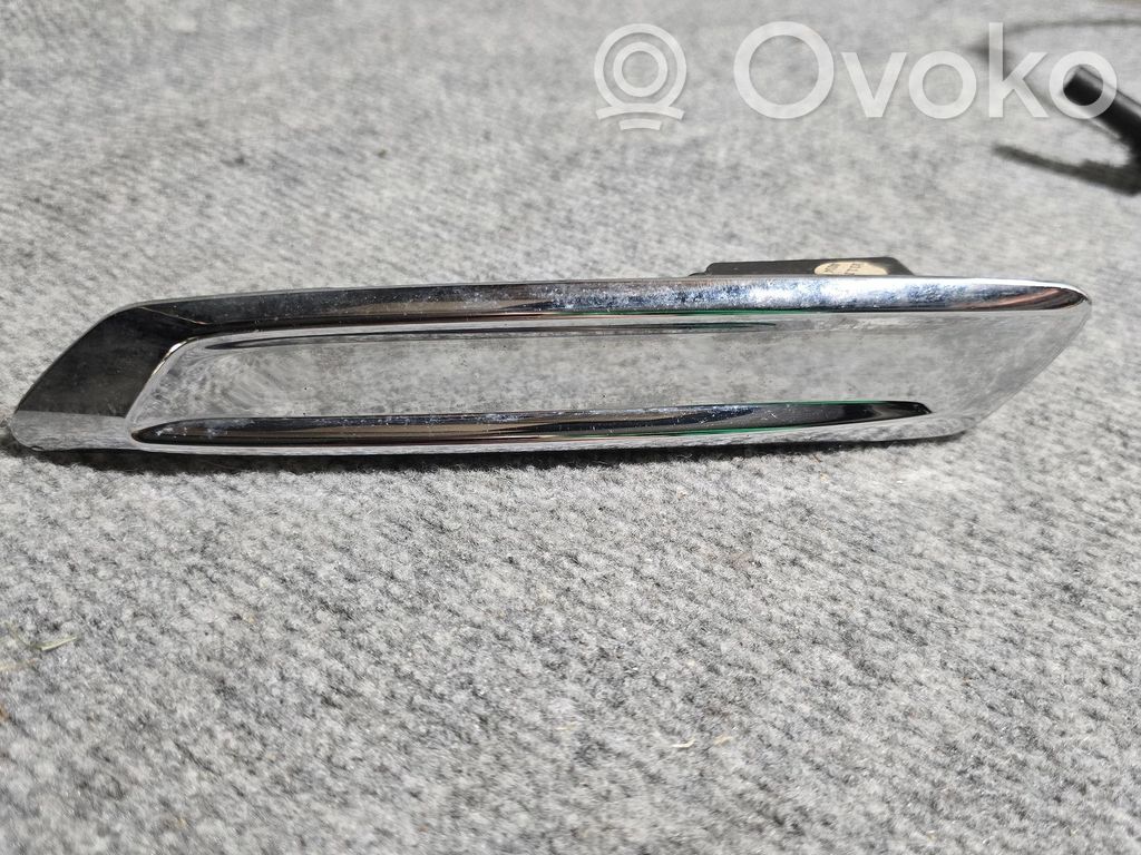BMW 5 F10 F11 Mască aripă față (turnată) 