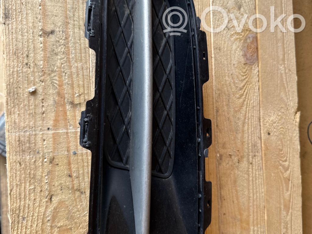 BMW X5 E70 Priekšējais režģis 