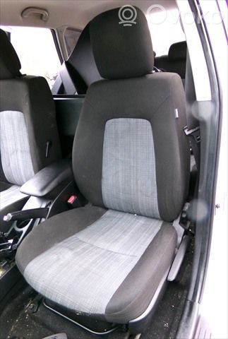 Asiento delantero del conductor