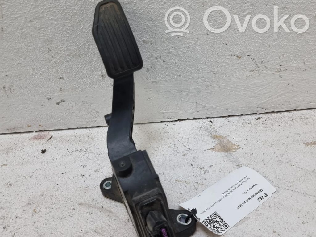 Toyota Yaris Pedał gazu / przyspieszenia 