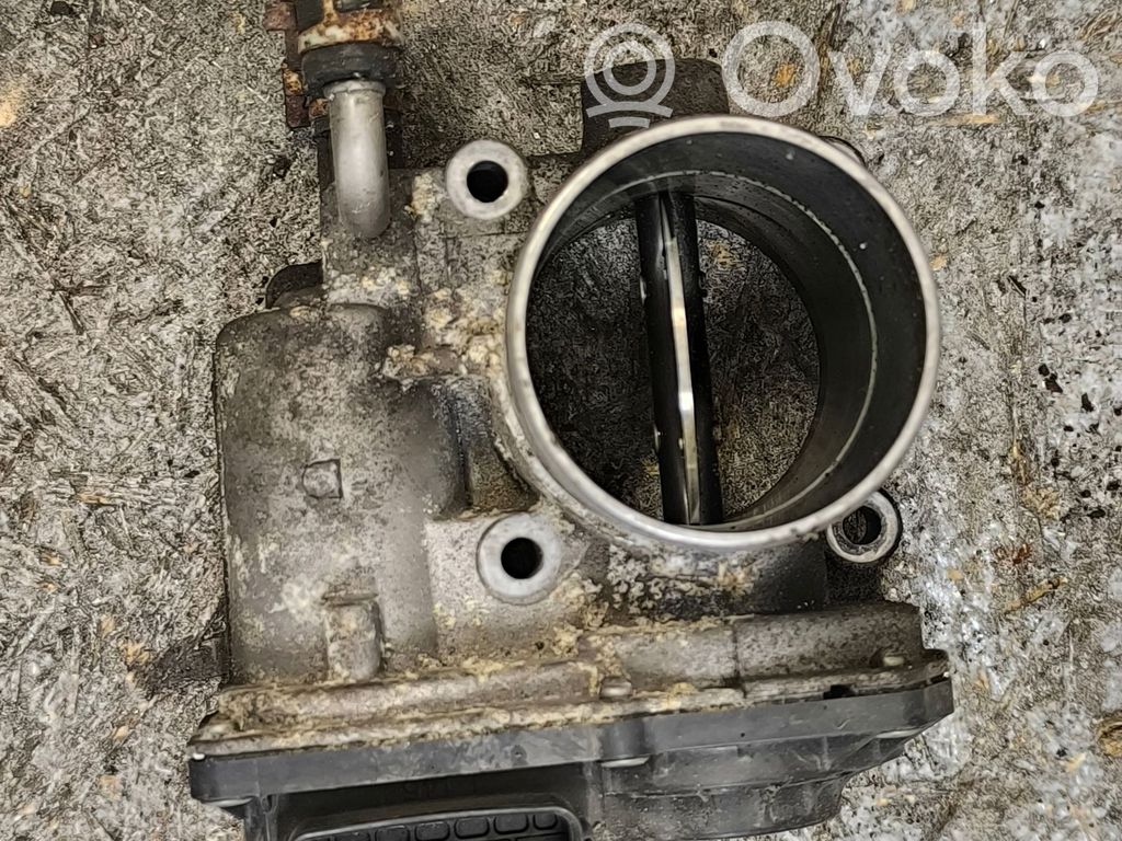 Toyota Avensis T270 Throttle valve 