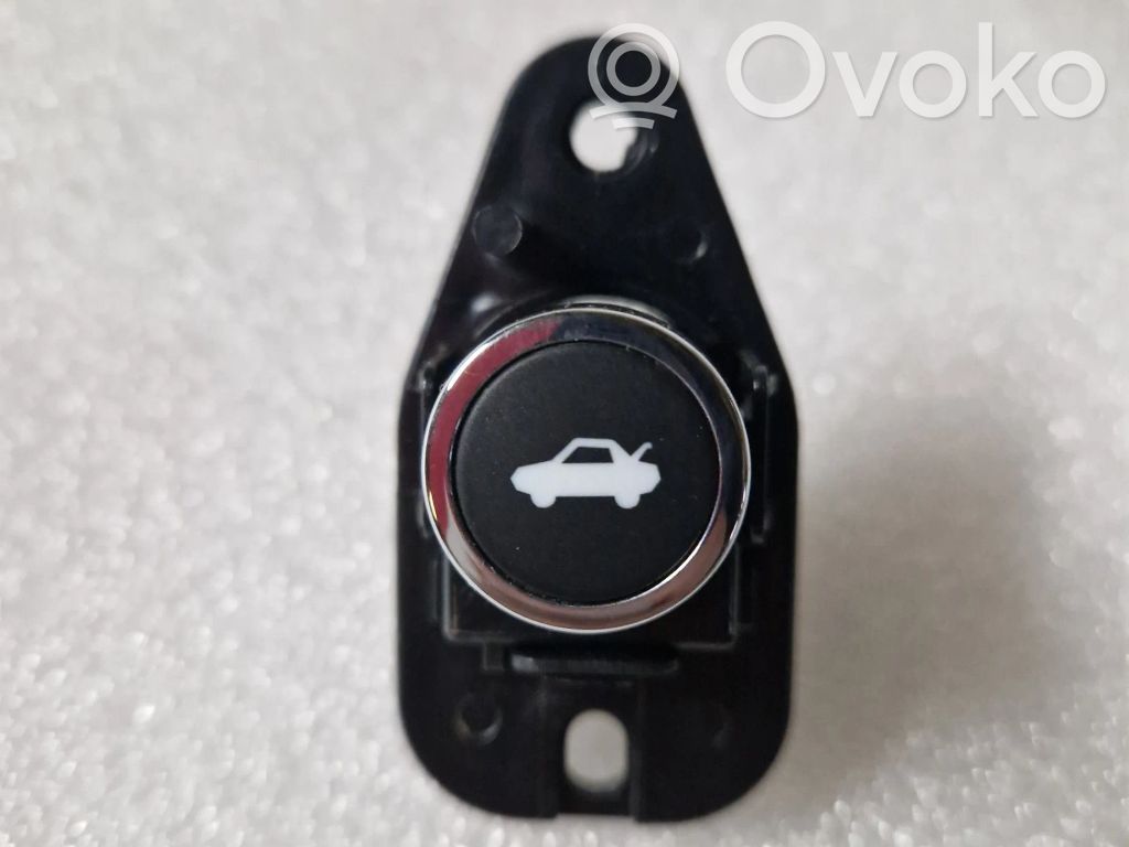 Tailgate opening switch   68141864AAA,L0202772AC,10094024