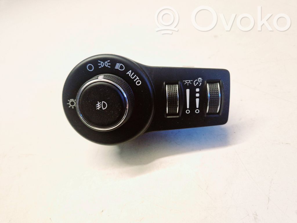 Jeep Cherokee Light switch 