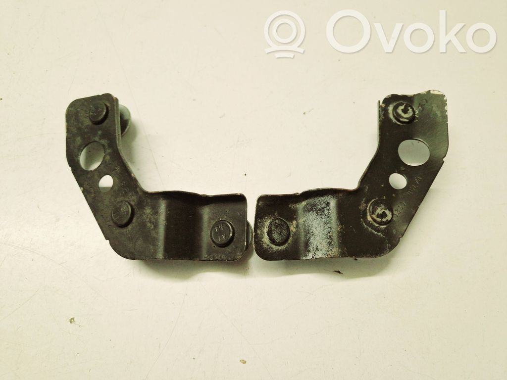 Ford Mustang V Soporte del parachoques delantero 