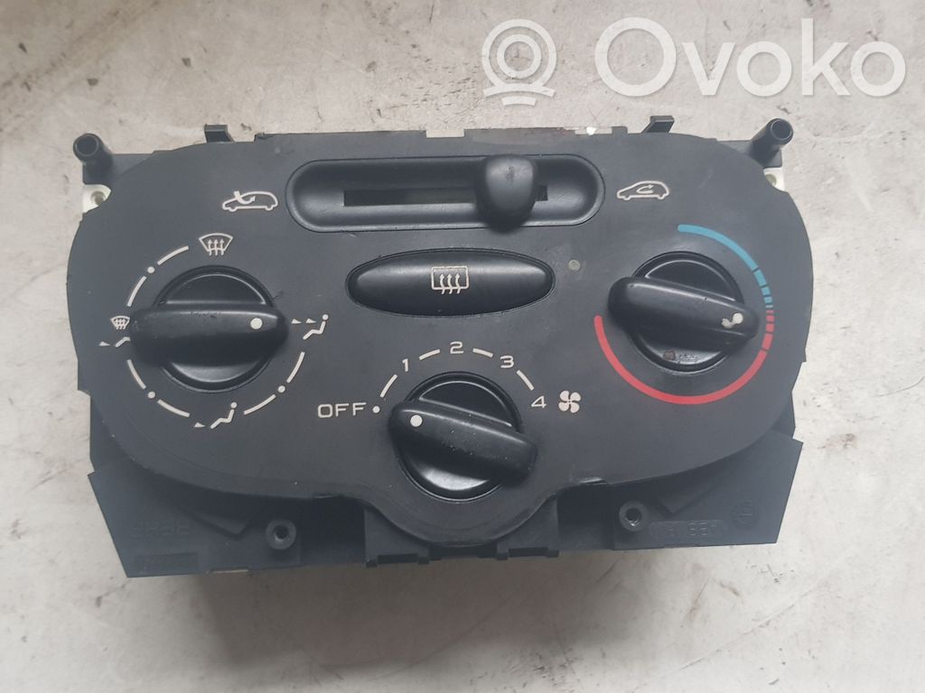 Renault Scenic I Climate control unit 
