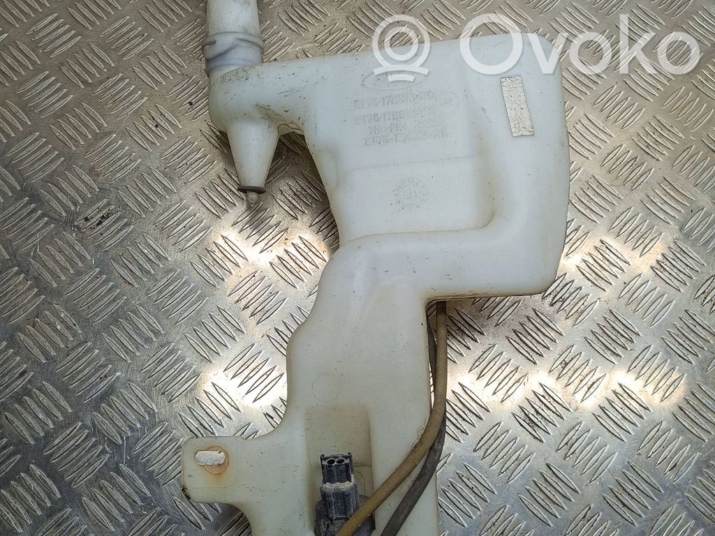 Ford Turneo Courier Langų skysčio bakelis 