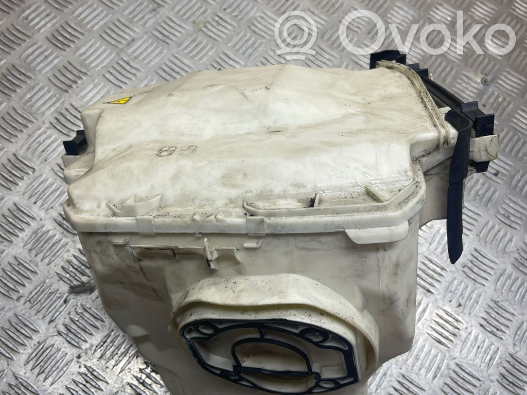 BMW 3 E90 E91 Other engine bay part 