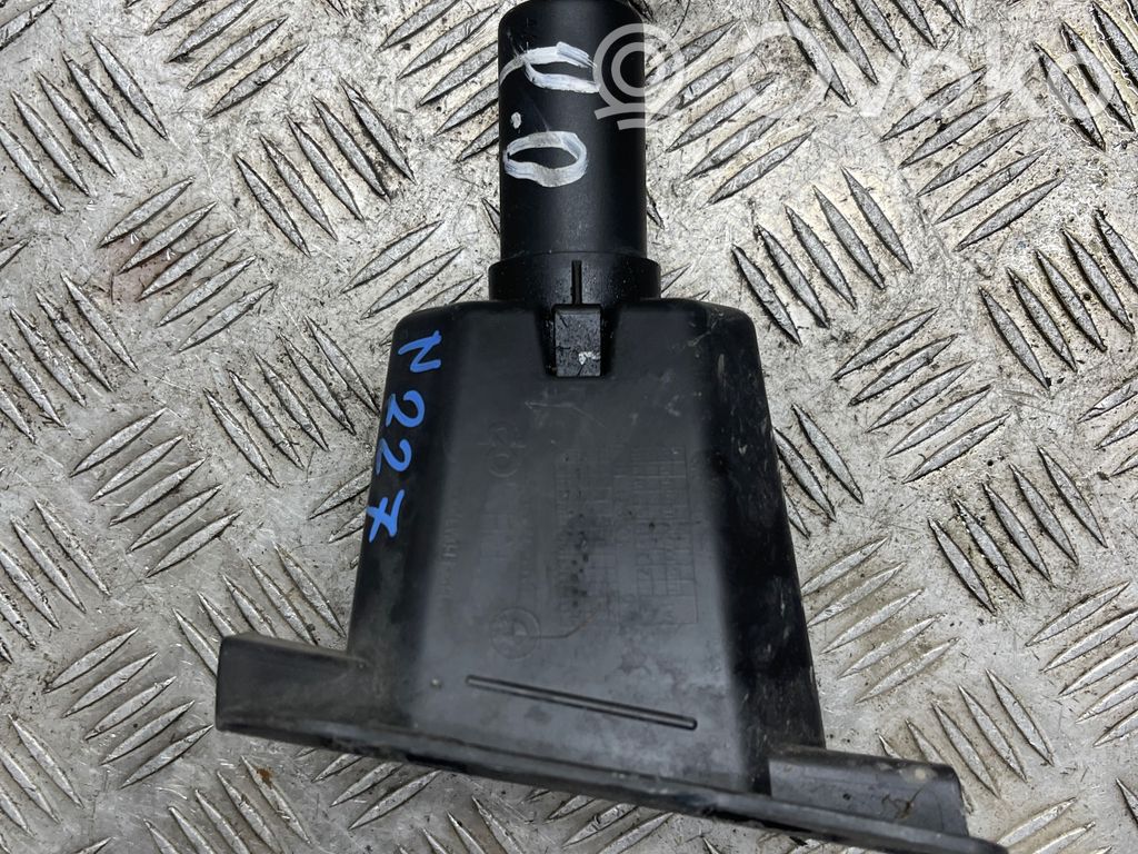 BMW X5 E70 Headlight washer spray nozzle 