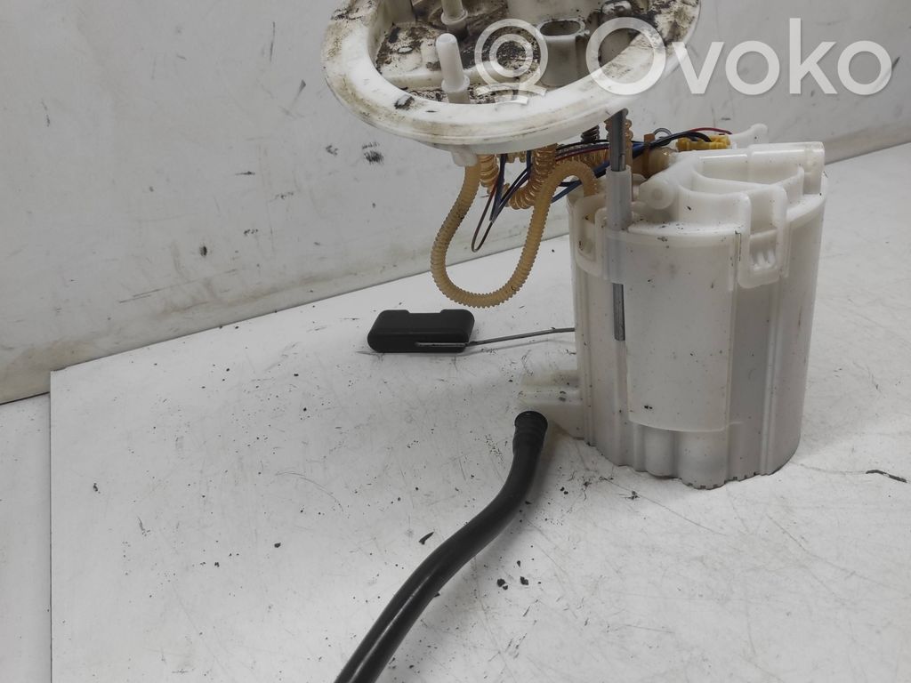 Audi A4 S4 B8 8K Pompe à carburant 