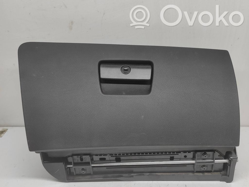 BMW 3 E90 E91 Glove box 