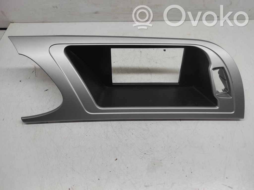 Audi A4 S4 B8 8K Radijos/ navigacijos apdaila 