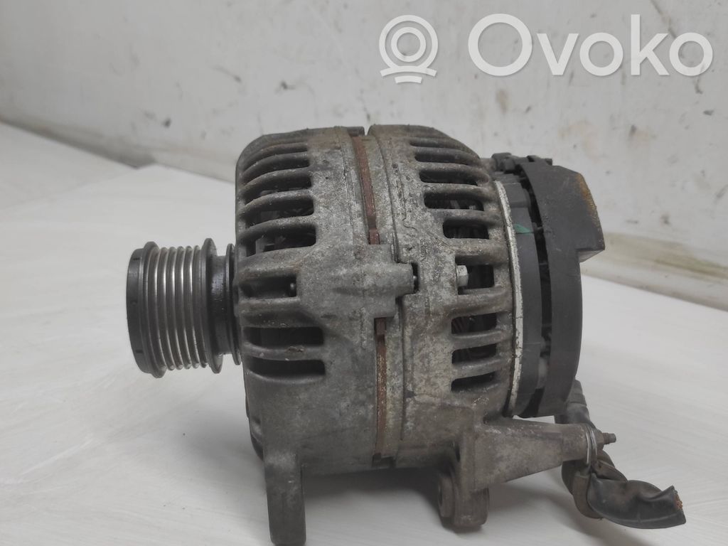 Volkswagen PASSAT B6 Generator/alternator 