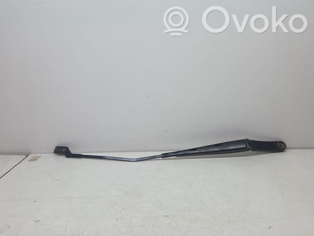 Volkswagen Golf VI Wischerarm vorne 