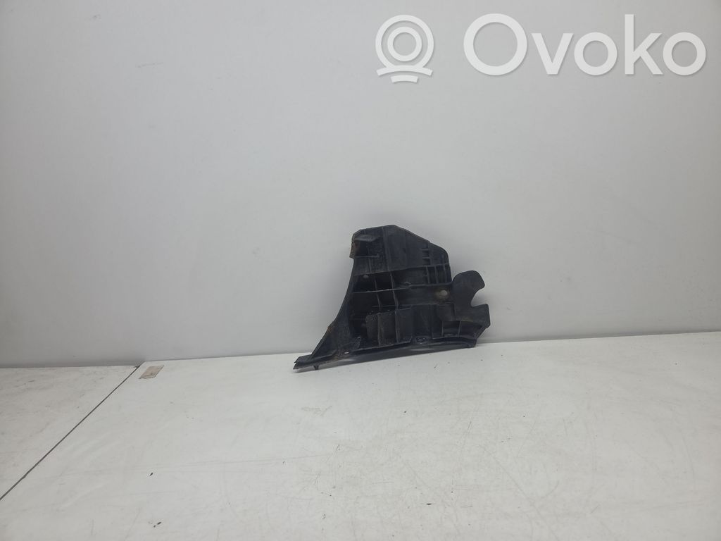 Volvo V70 Uchwyt / Mocowanie zderzaka przedniego 