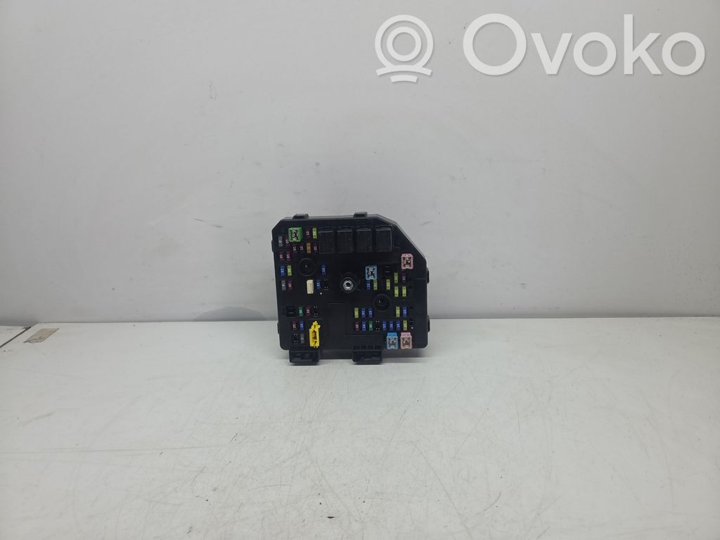 Chevrolet Captiva Módulo de fusible 