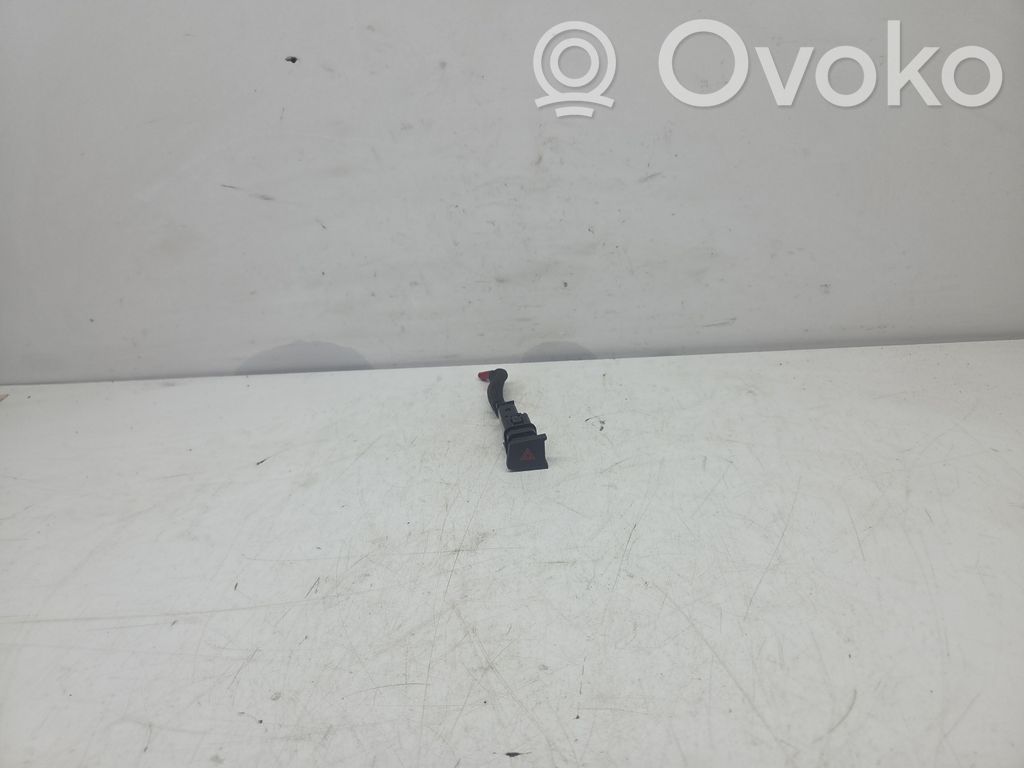 Chevrolet Captiva Hazard light switch 