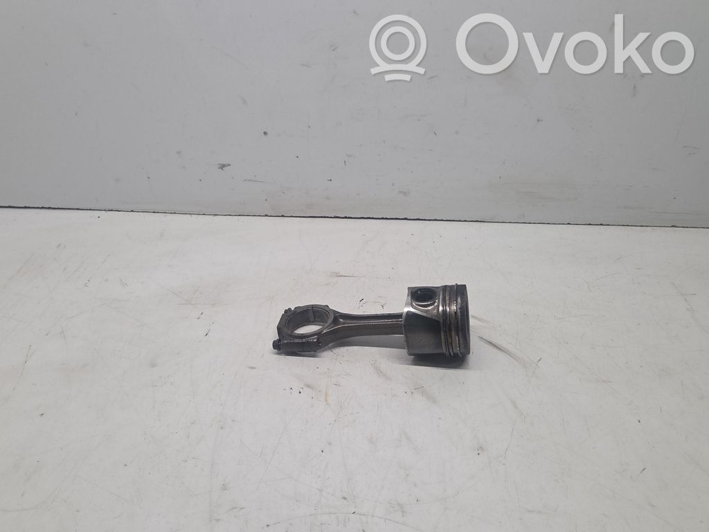 Volkswagen Touran I Pistón 